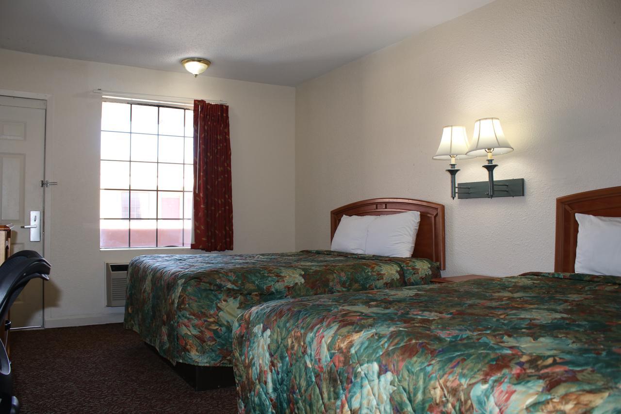 Travel Lackland Sea World Motel San Antonio