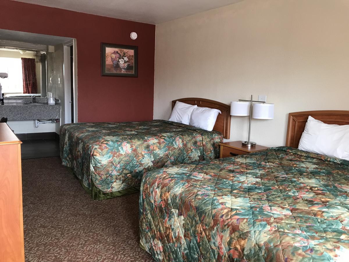 Travel Lackland Sea World Motel
