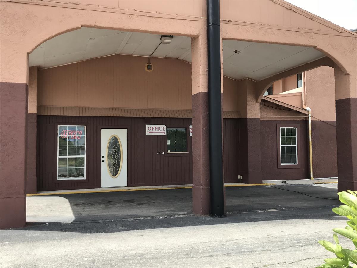 Travel Lackland Sea World Motel *