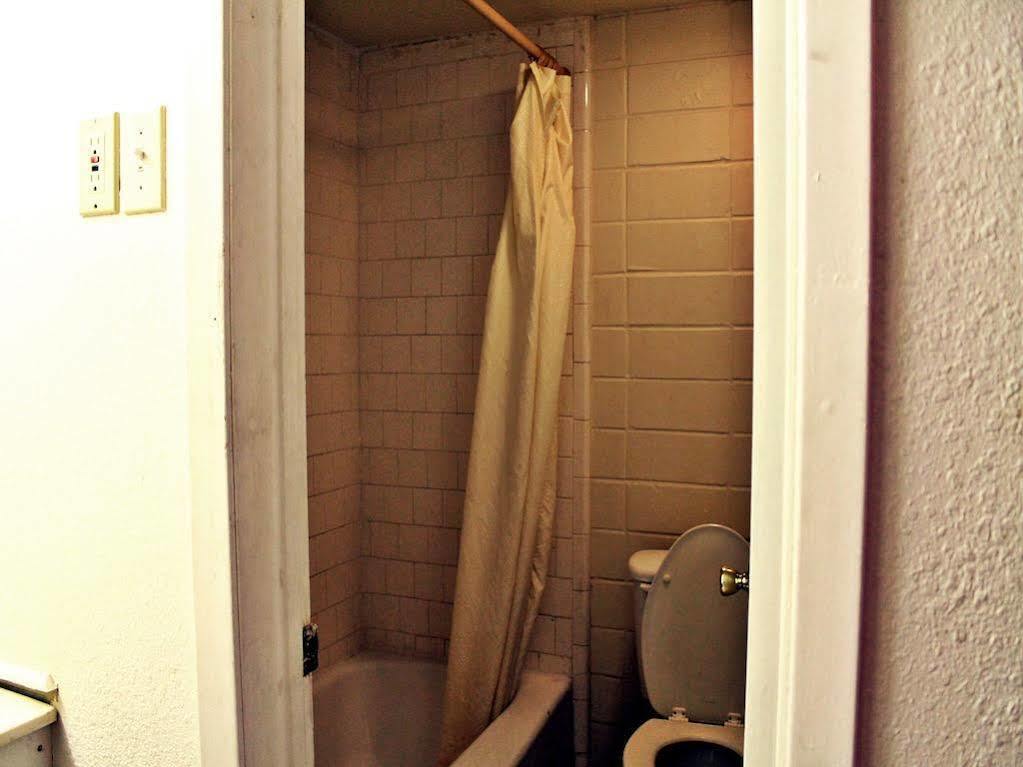 Travel Lackland Sea World Motel